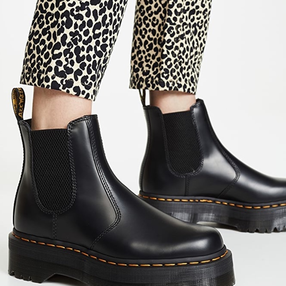 Dr. Martens 2976 Platform Chelsea Boot - Black